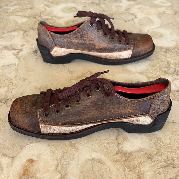 John Fluevog Tough Loves  Fondly Distressed Leather Lace Up Shoes - Picture 5 of 15